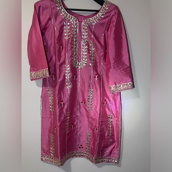 Indian wear (hot pink) - Picture 2 of 4